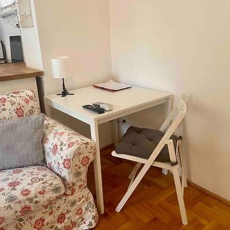Knezits Spacious Ac Terrace Free Parking Boedapest Buitenkant foto