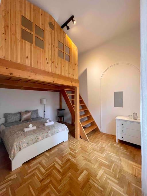 Knezits Spacious Ac Terrace Free Parking Boedapest Buitenkant foto