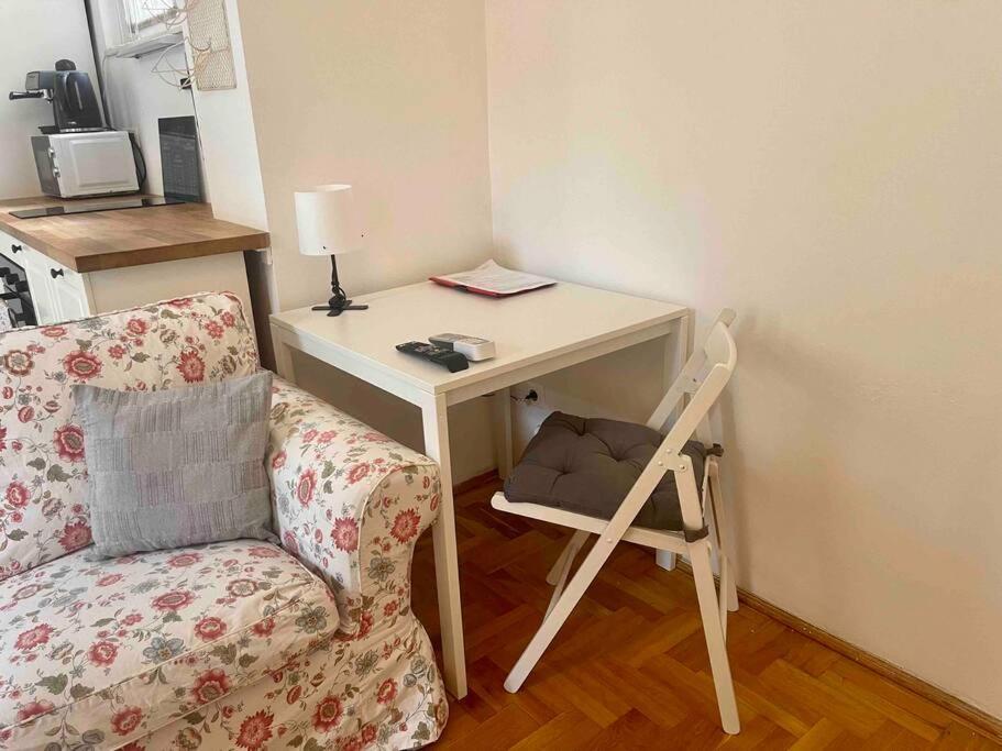Knezits Spacious Ac Terrace Free Parking Boedapest Buitenkant foto